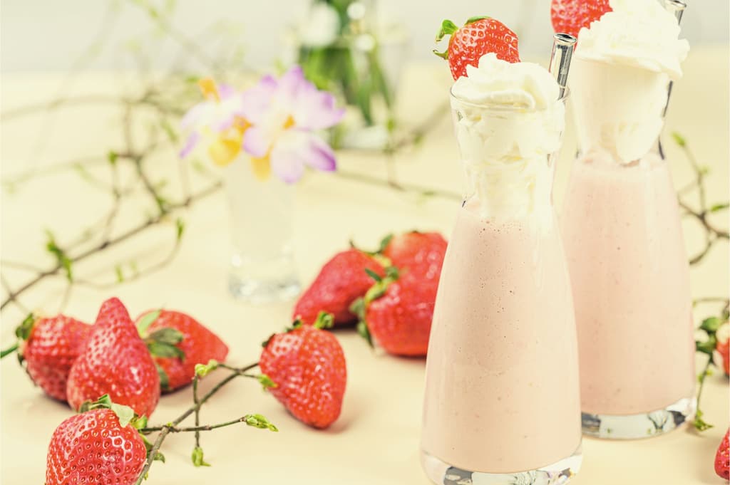 Keto strawberry milkshake